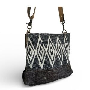 MYRA BAG Black / Cream Tapestry Canvas & Cowhide Crossbody Bag